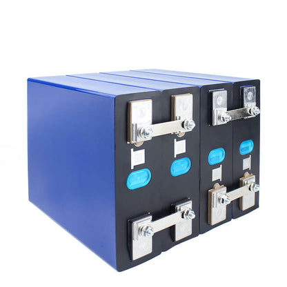 Batterie Lishen 3,2 V 202 Ah LiFePO4 neuve et d'origine pour système de stockage d'énergie solaire domestique et de camping-car 